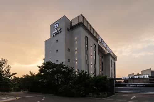 Brown-Dot Hotel Dongchon Amusement Park