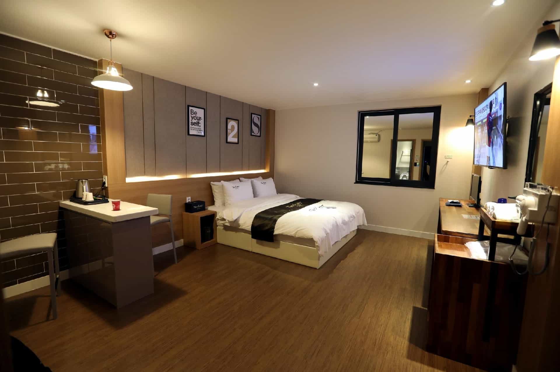 Two Heart Hotel Two Heart Hotel
