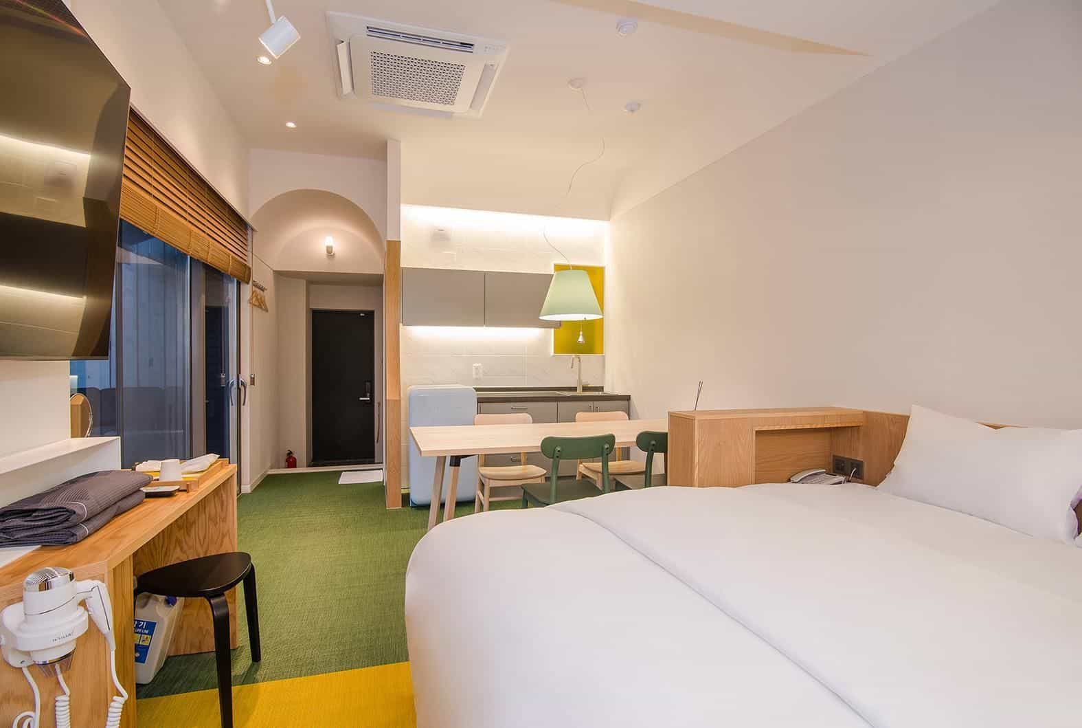 BLO BY BLO HOTEL BLO BY BLO HOTEL