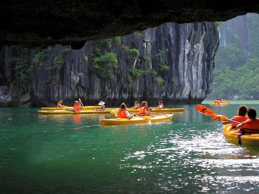 Room in Boat - Halong Bay Overnight Cruise Room in Boat - Halong Bay Overnight Cruise