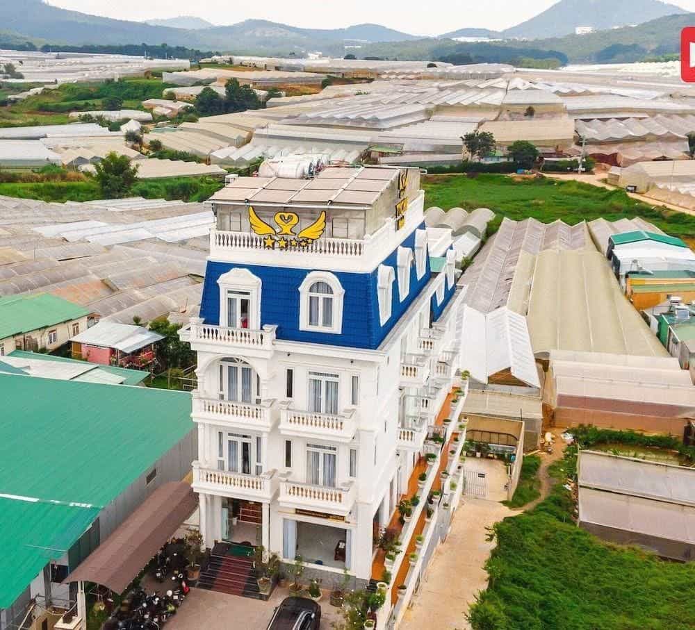 Tyche Hotel