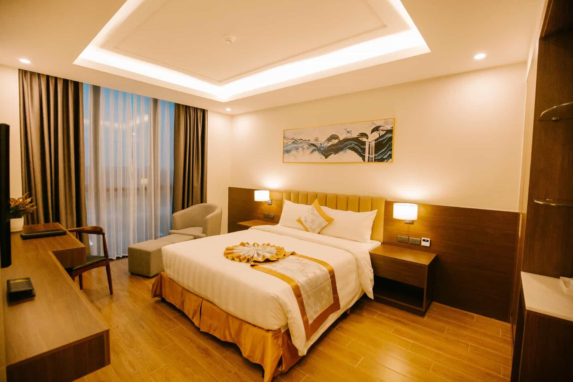 SongLam Waterfront Hotel