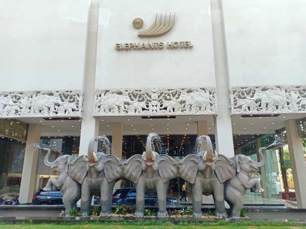 Elephants Hotel