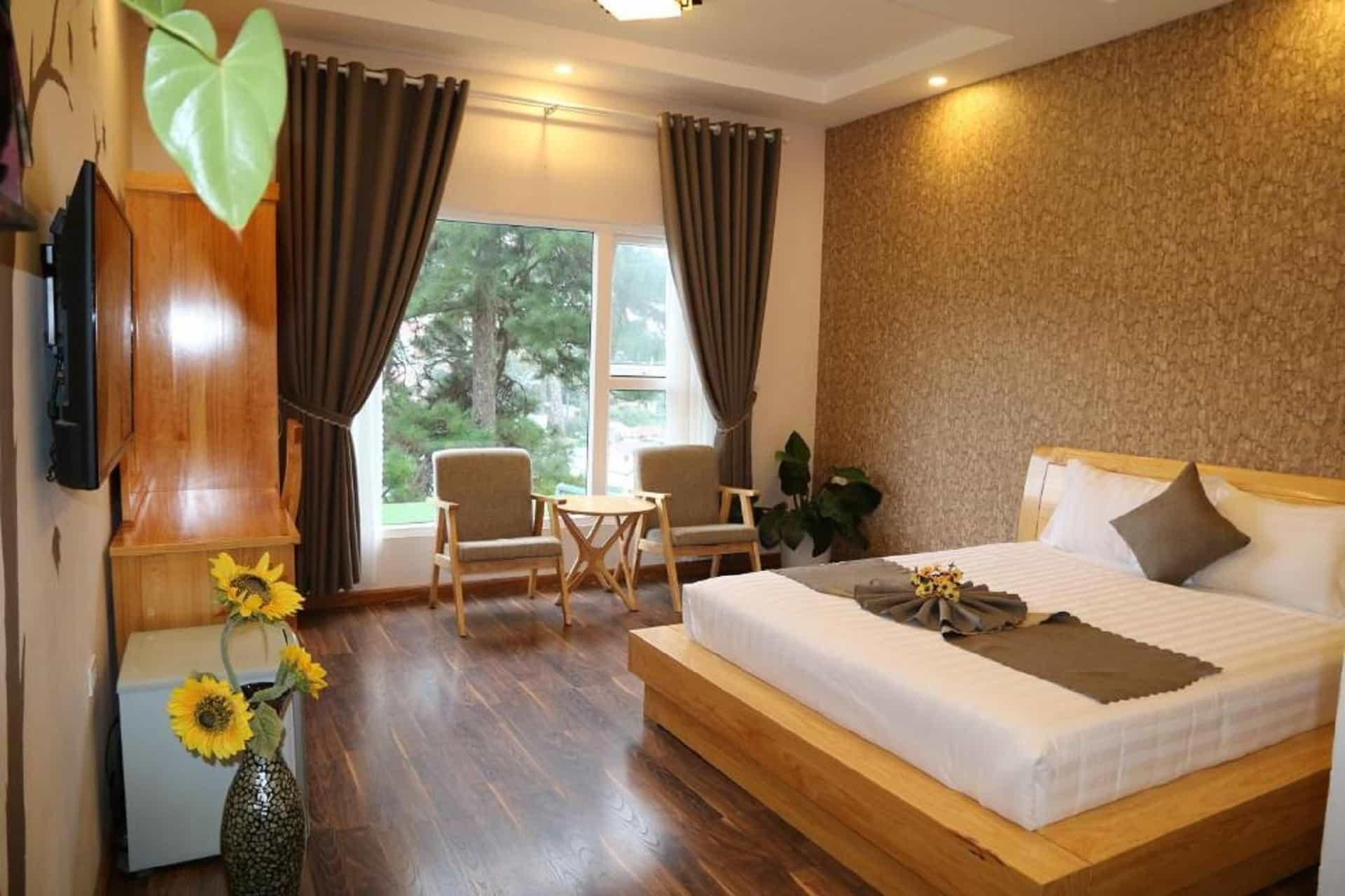 Redhouse Backpacker Hostel