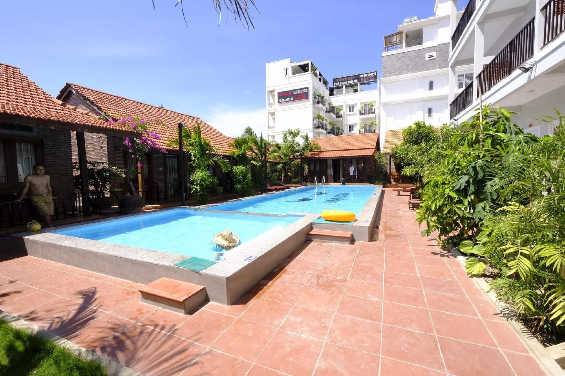 MAY BUNGALOW MAY BUNGALOW