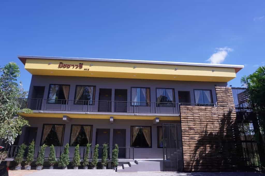 พิชชาวรี รีสอร์ท ศรีเทพ