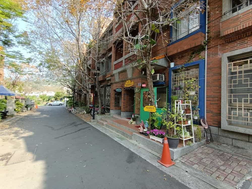 Shuili Heti coffee B&B