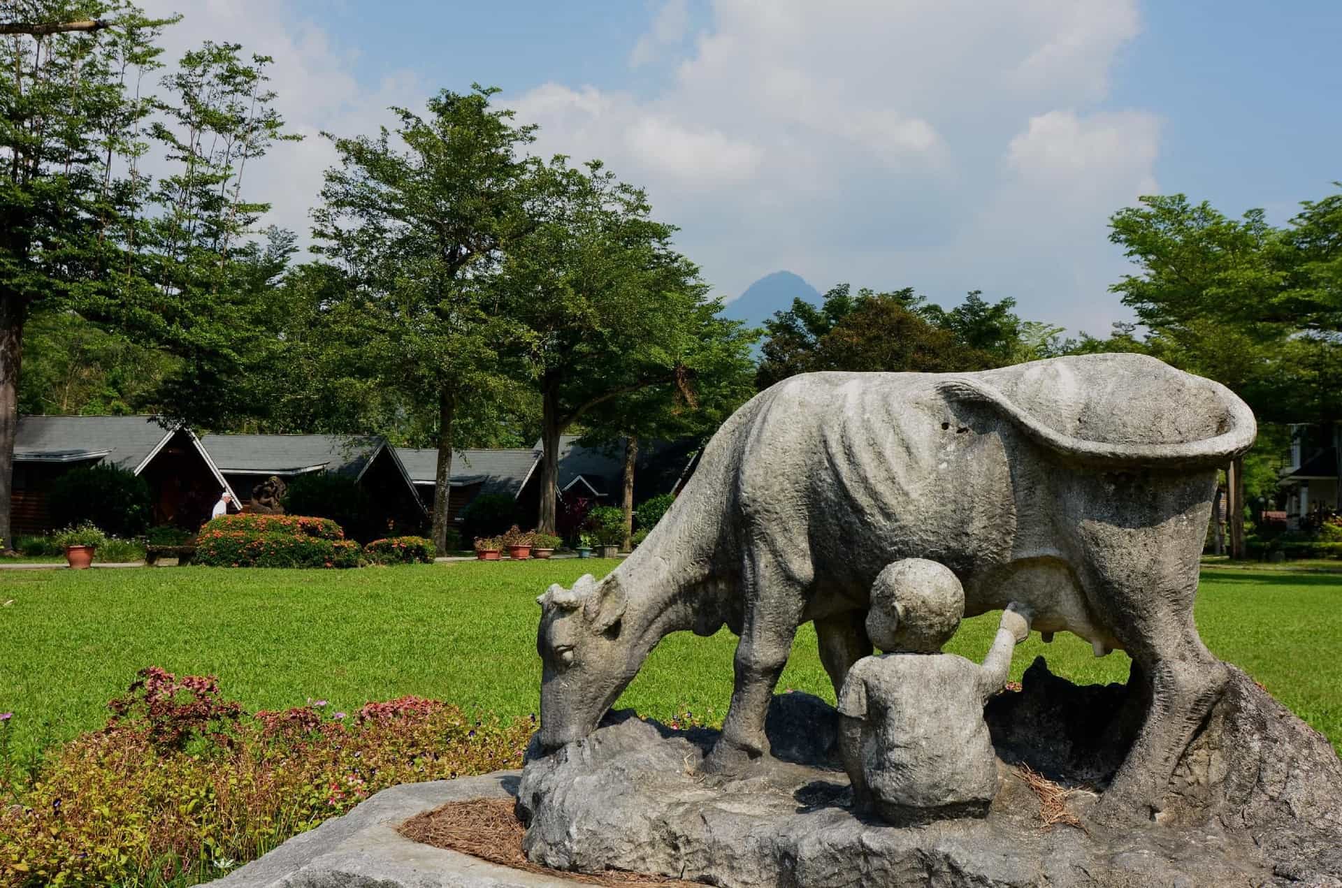 อาทูนาส ฮอลิเดย์ คันทรี รีสอร์ต