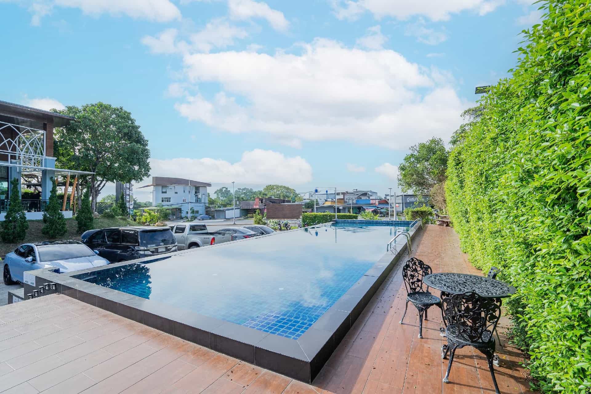 Nutchana Hill Boutique Hotel