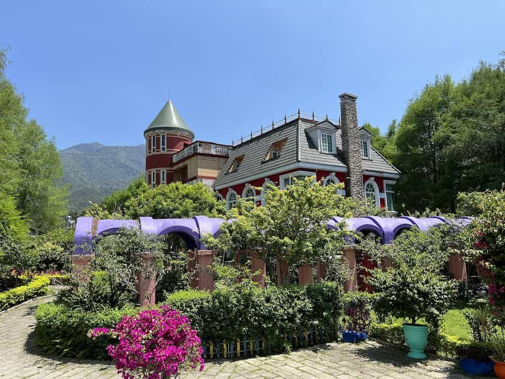 Chateau de Olliere Chateau de Olliere