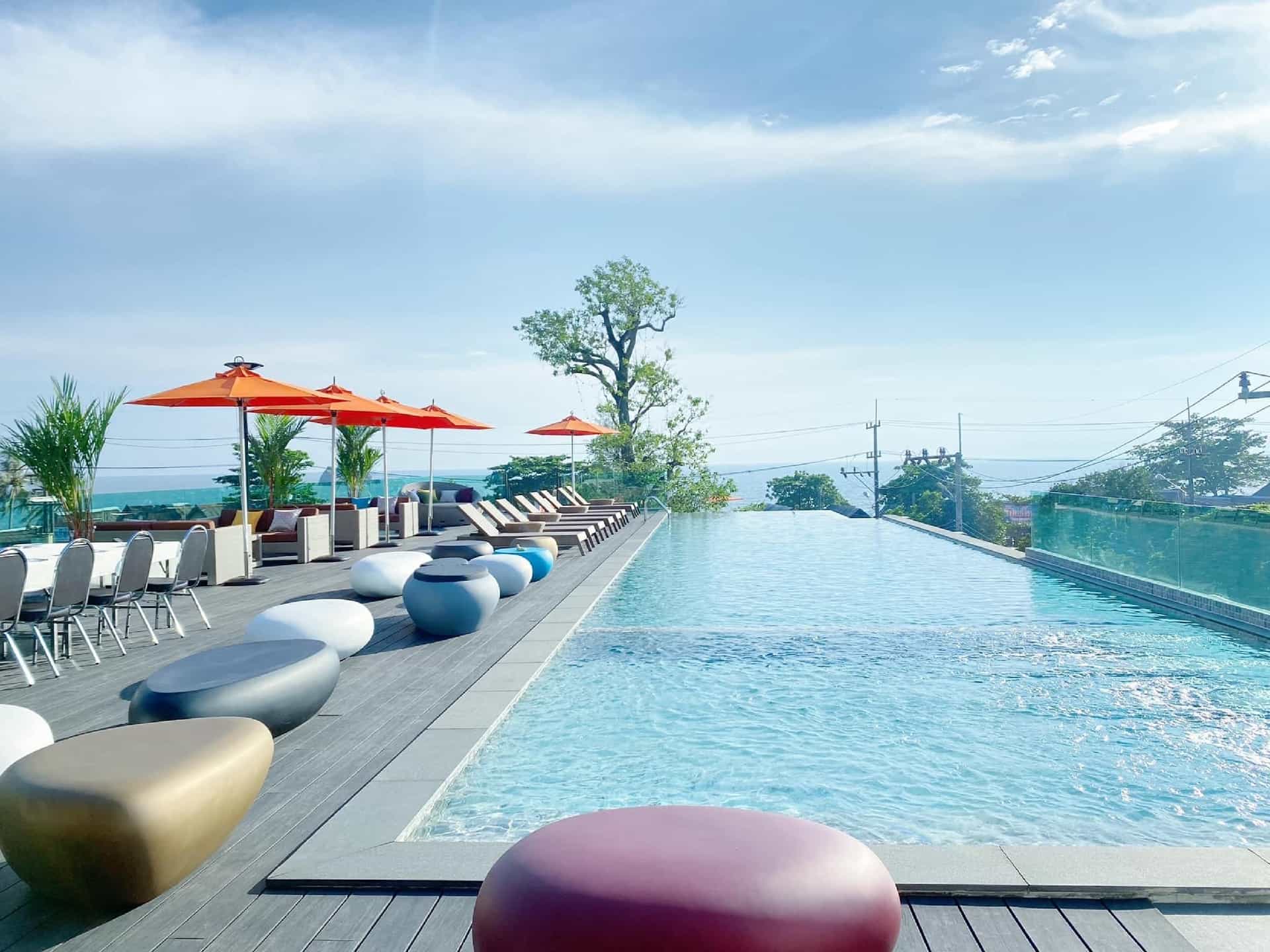 โรงแรมเดอะ โพเอม