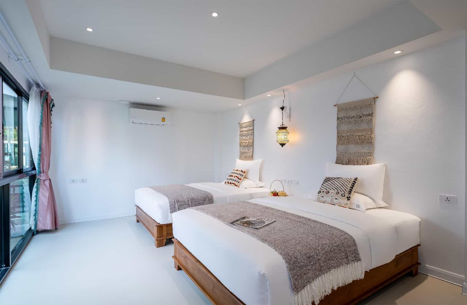 H Flora Hotel