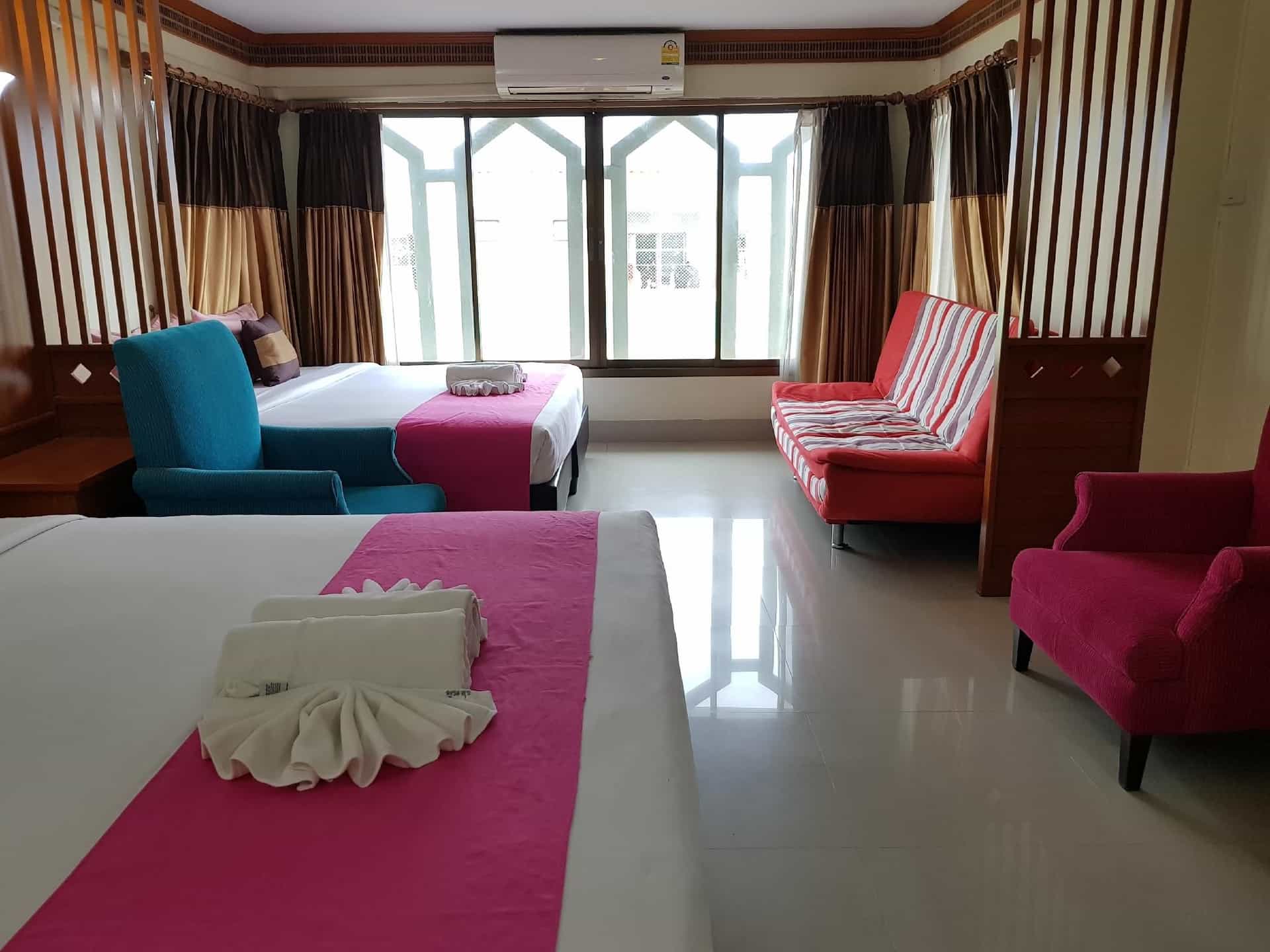 โรงแรมพูนสุข พิษณุโลก โรงแรมพูนสุข พิษณุโลก
