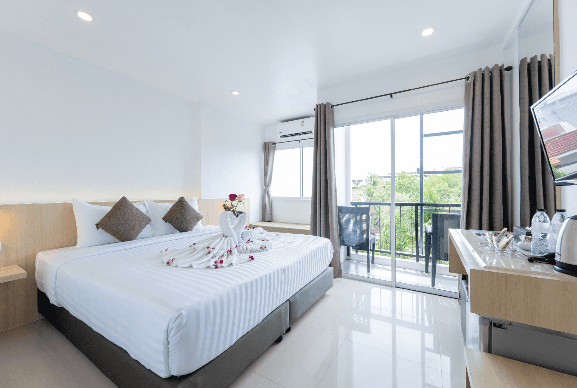 La Vista Patong Hotel