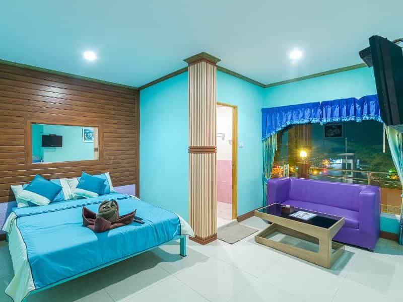 บ้านต้นไผ่ เกาะล้าน