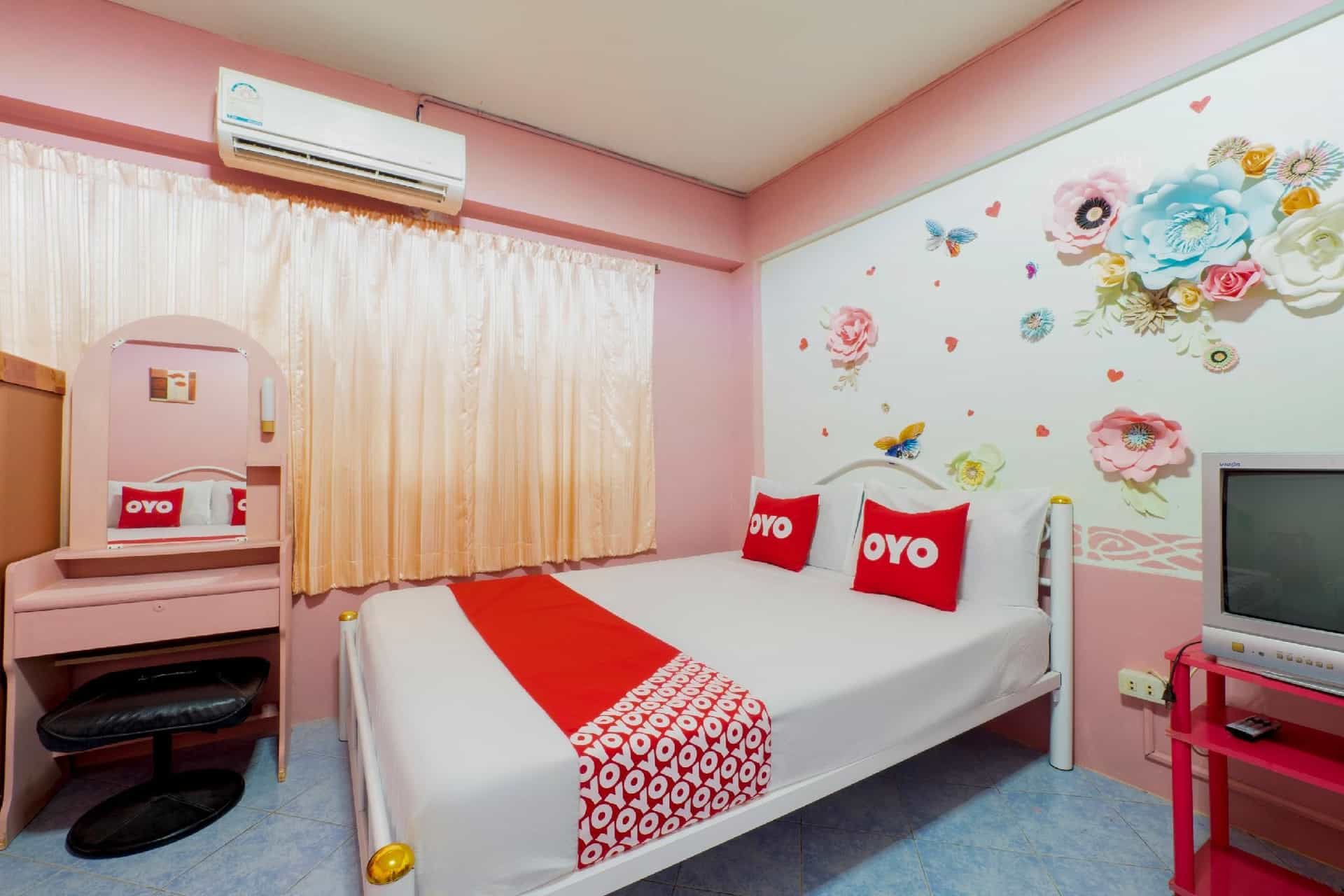 โอโย 1099 สตาร์ เฮาส์