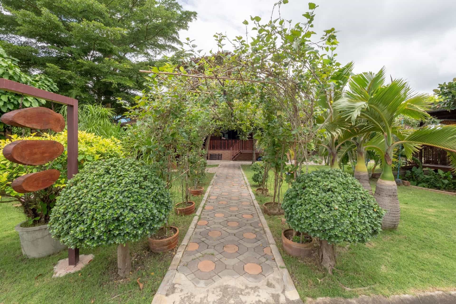 โอโย 1128 บ้านสวนมีสกุล รีสอร์ท