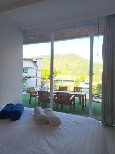 Q Residence