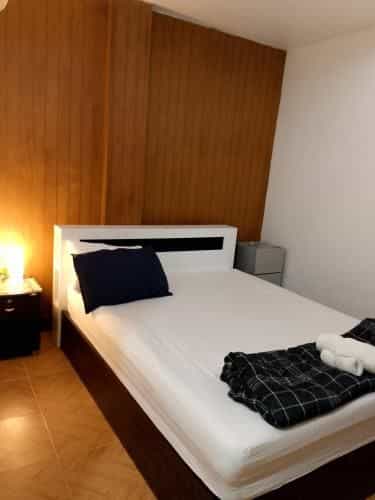 lucky guesthouse