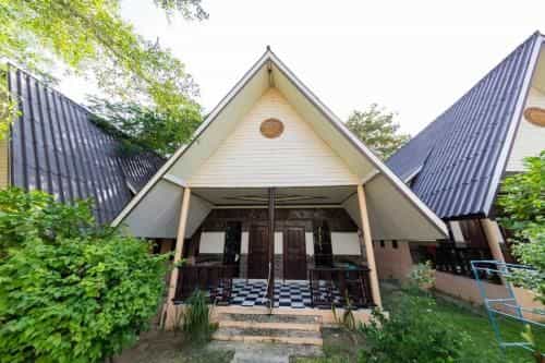 ทอมพิซซ่า รีสอร์ต