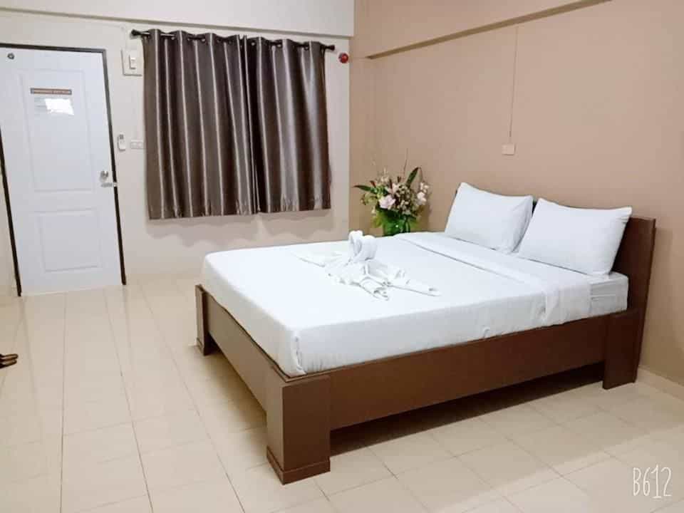 แคปิตัล โอ 75406 โรงแรมเอ็ม โรจนะ แคปิตัล โอ 75406 โรงแรมเอ็ม โรจนะ