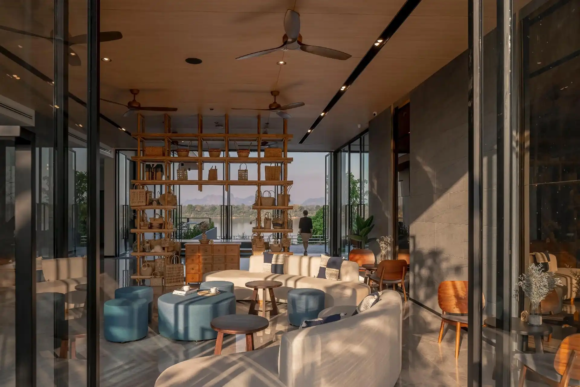 โรงแรมชีวาโขง นครพนม โรงแรมชีวาโขง นครพนม