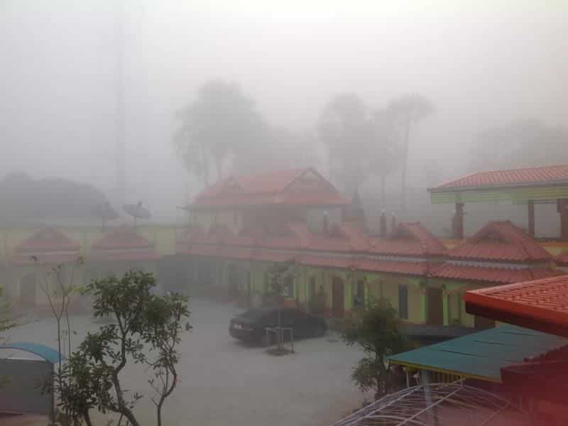 ร่มรื่น รีสอร์ท