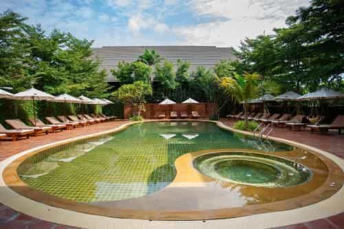 โรงแรมเดอ ลามูร์ โรงแรมเดอ ลามูร์