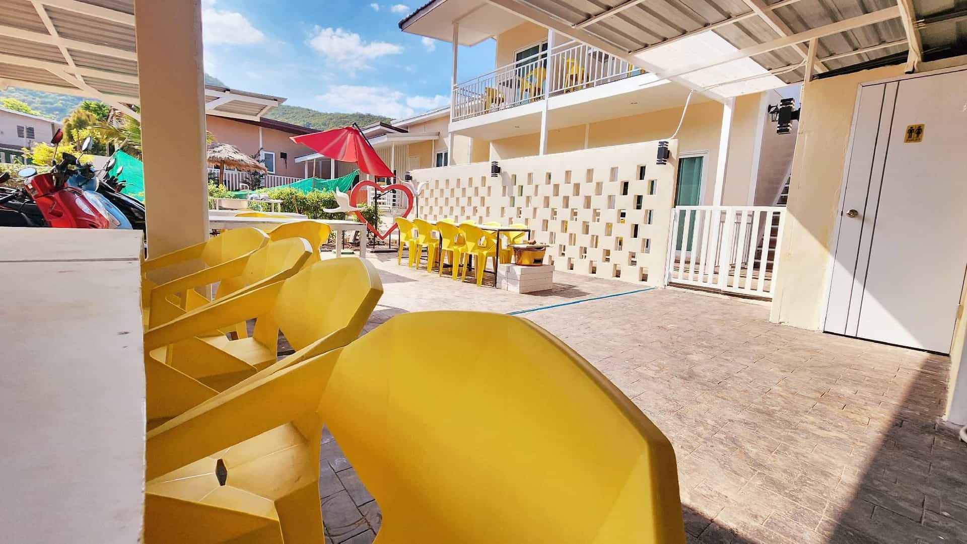 วันมอร์ รีสอร์ท เกาะล้าน