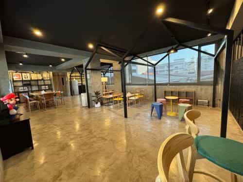 เฟลโลวส์ เฮาส์ เฟลโลวส์ เฮาส์
