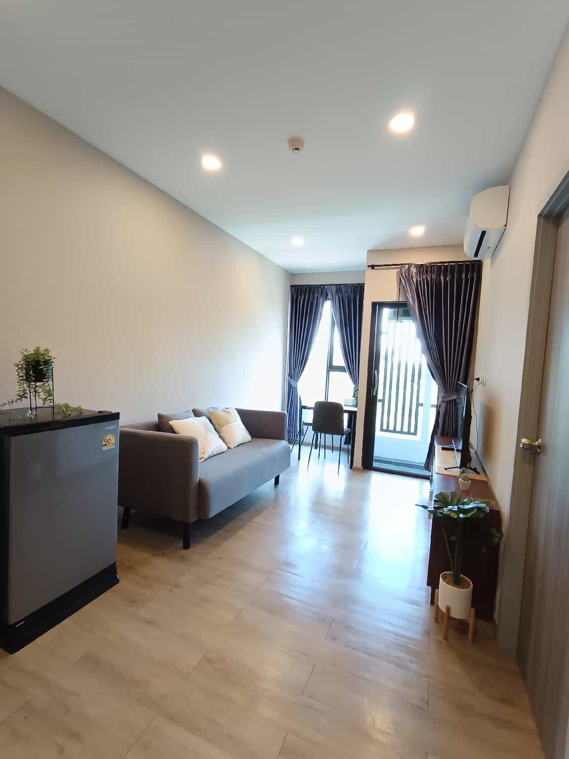 Rise Apartment by karn korat