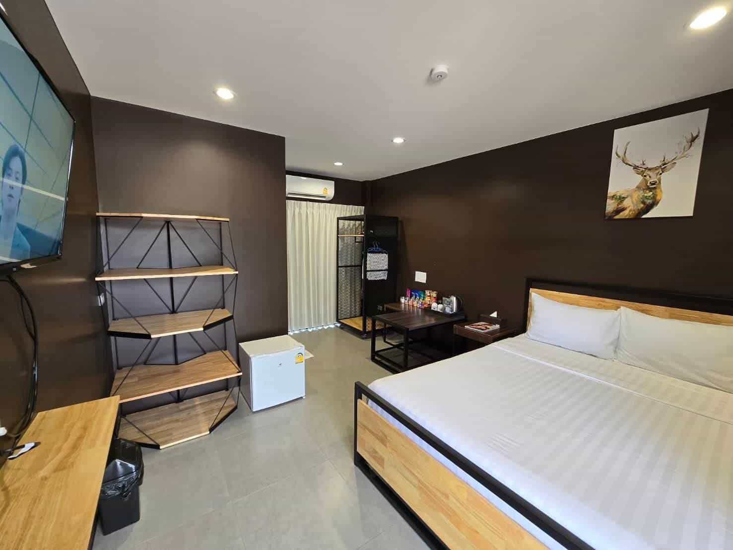 Chill Chill Hotel