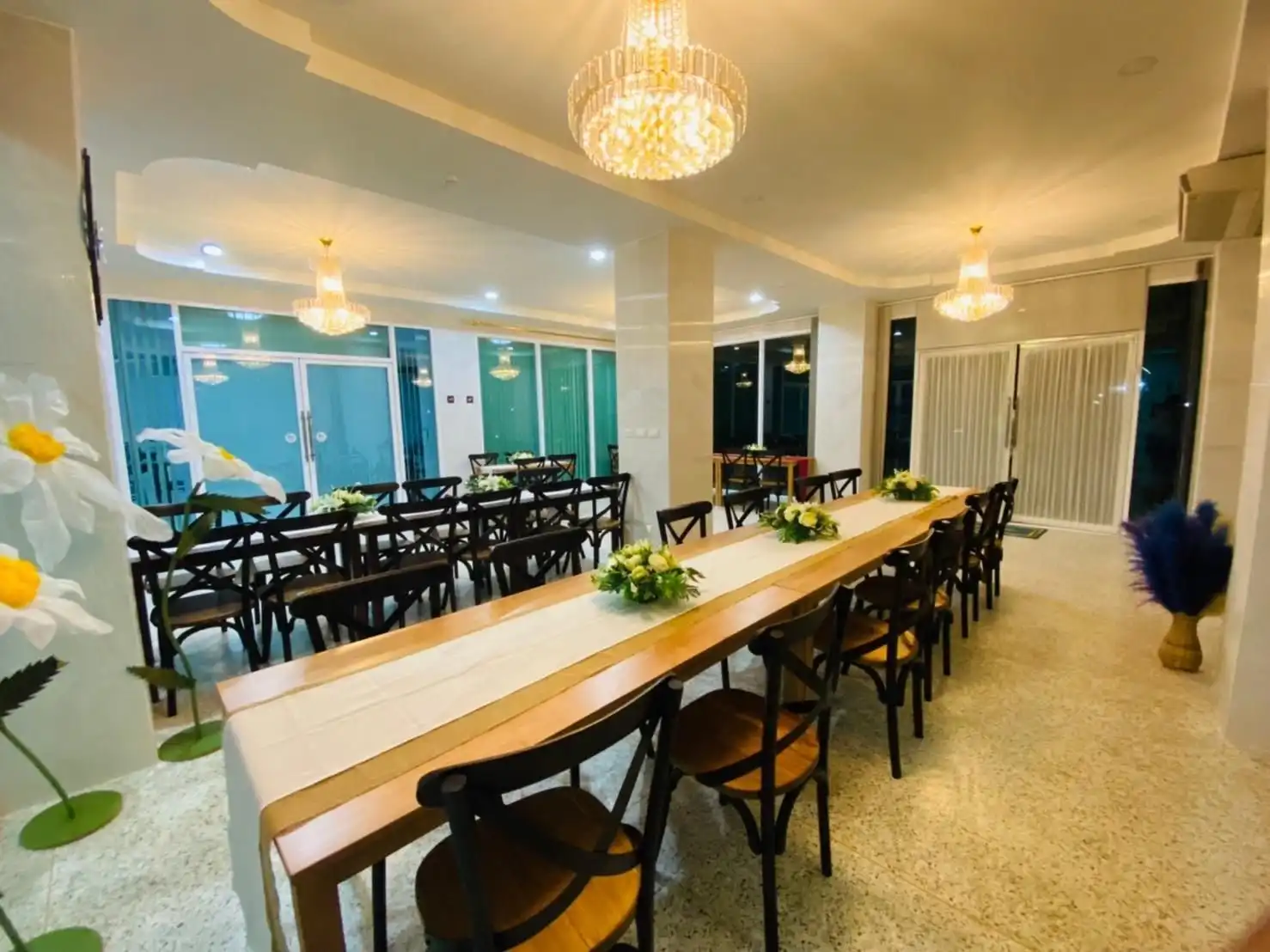 โรงแรมบรรเจิด โรงแรมบรรเจิด