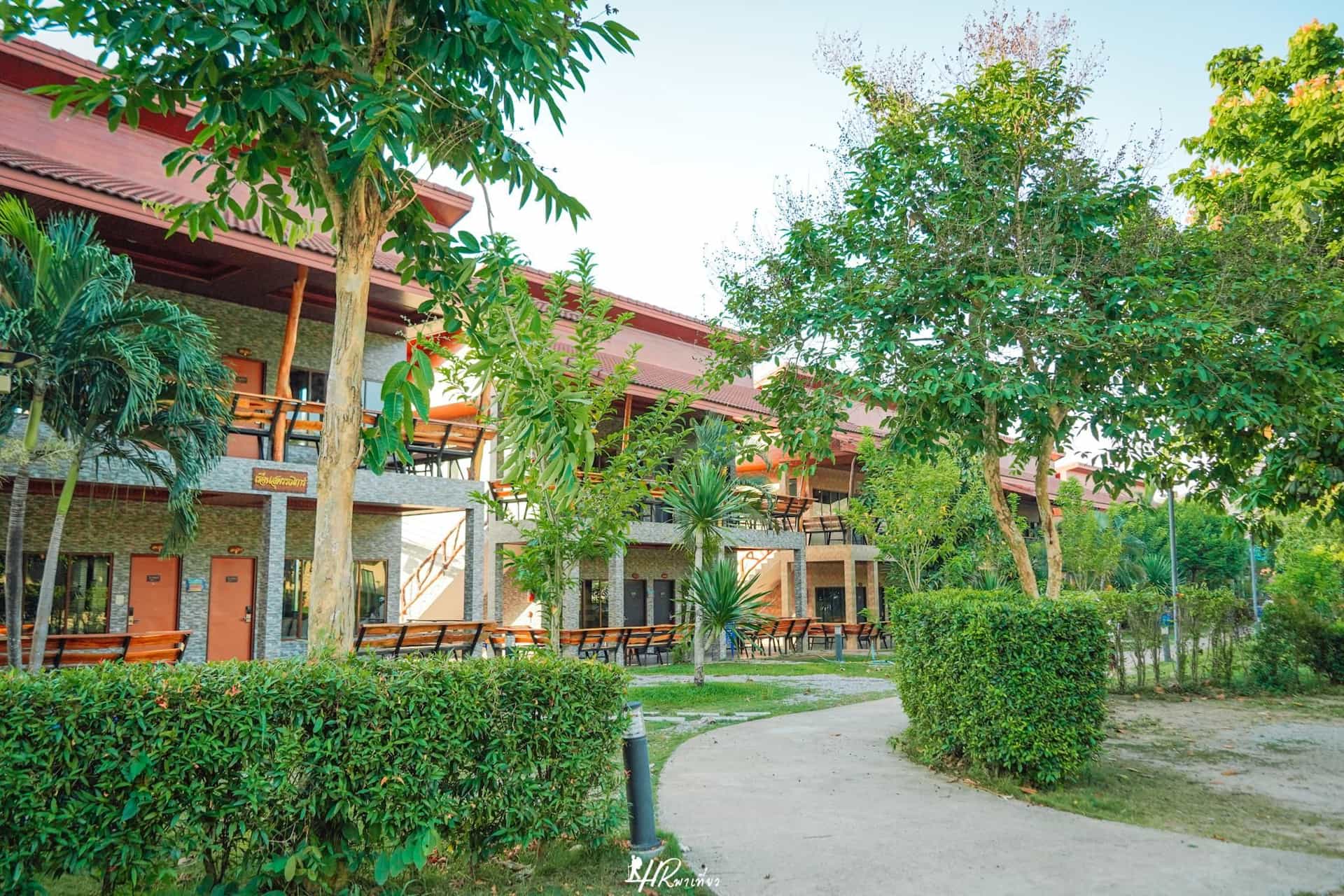 ฮาโมนี่ รีสอร์ต แก่งกระจาน ฮาโมนี่ รีสอร์ต แก่งกระจาน