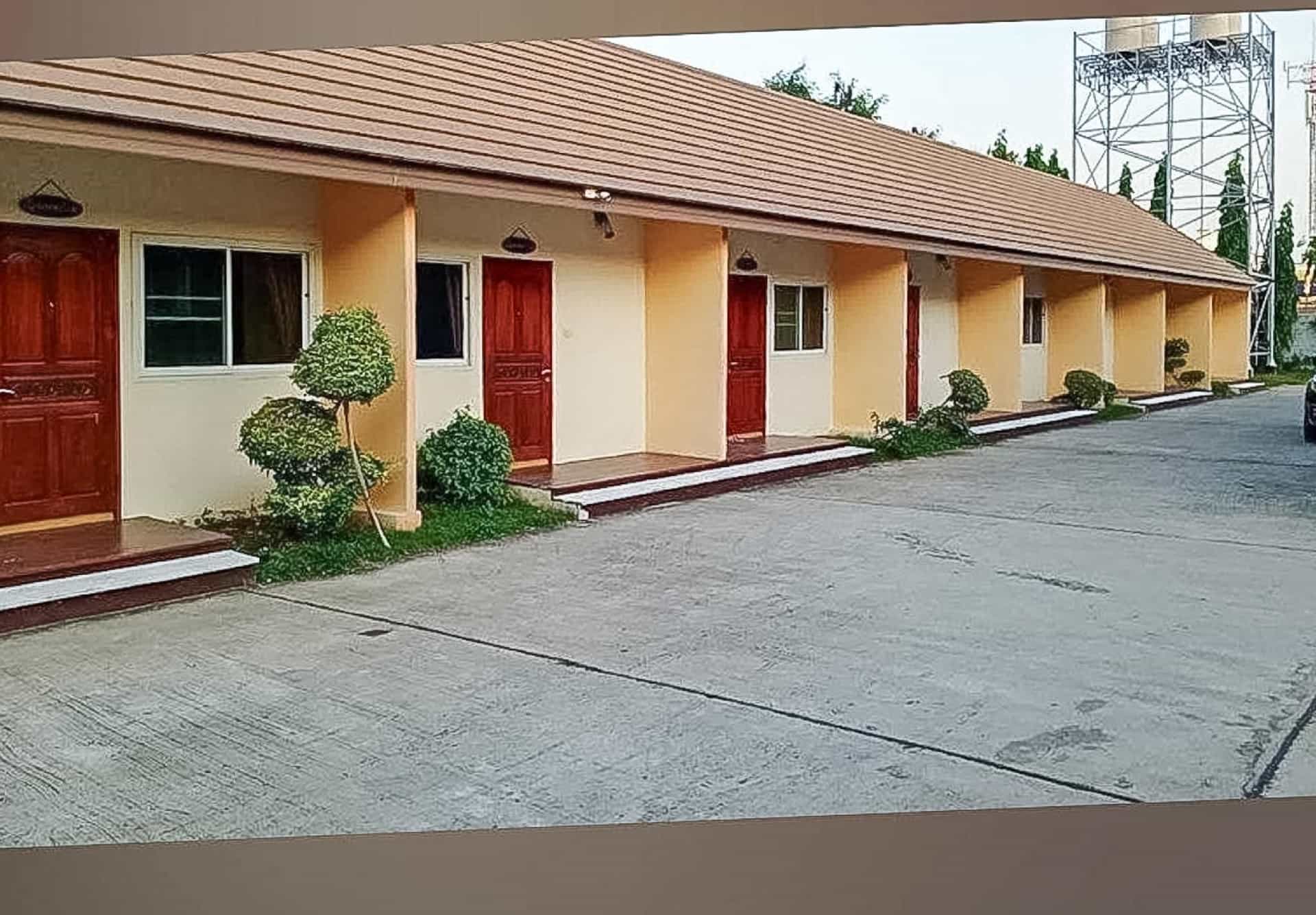 Klang Mueang Villa