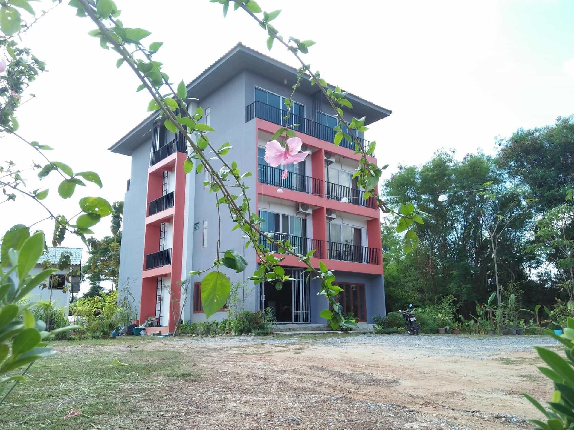 บ้านชีวา