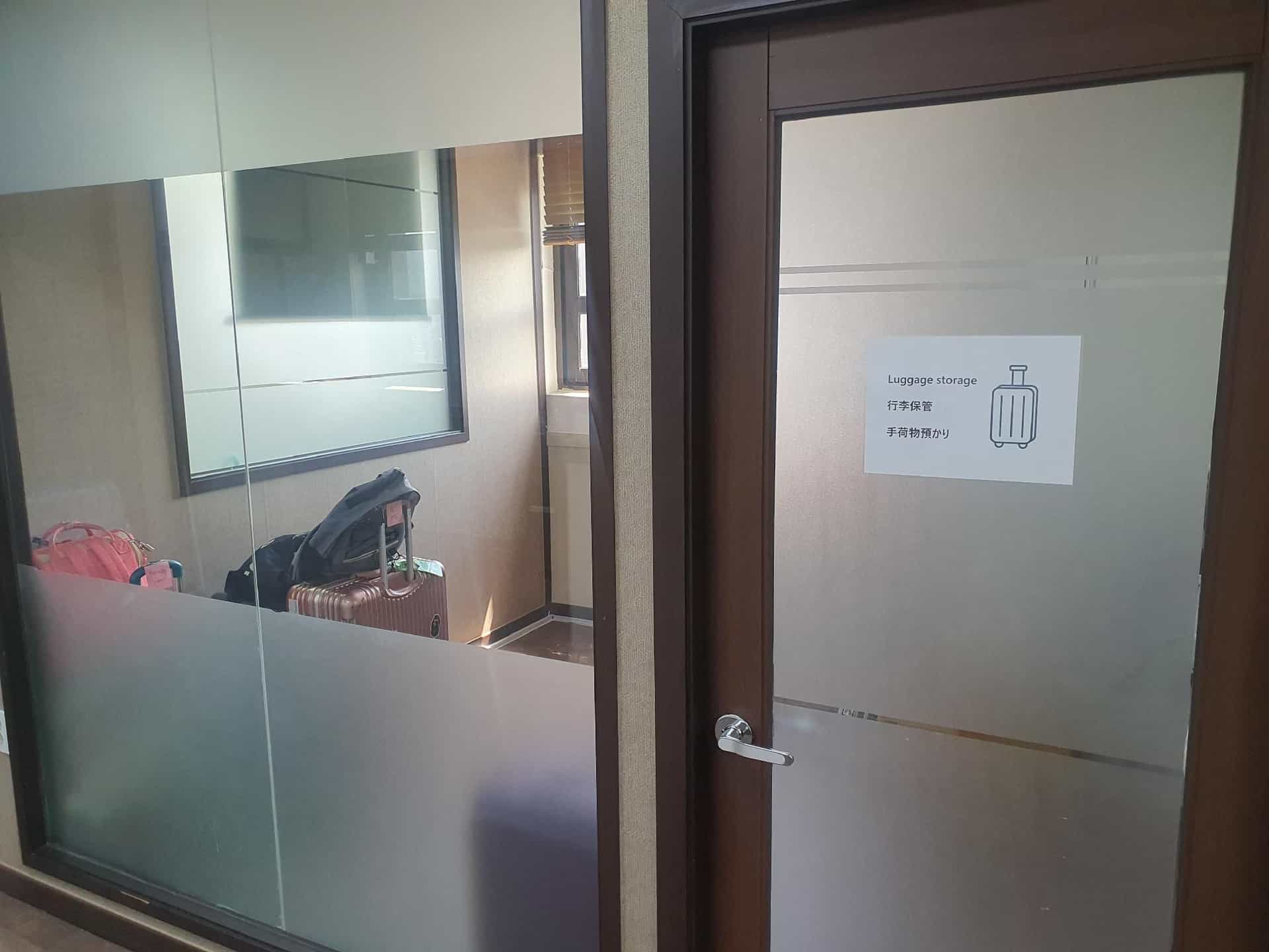 โรงแรมไอวอรี