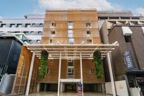 โรงแรม25 ฮาวร์