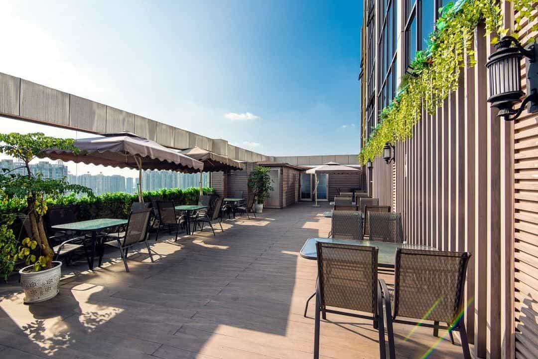 Fendi Hotel Chongbai Hanzheng Square Pitong Subway Station Branch