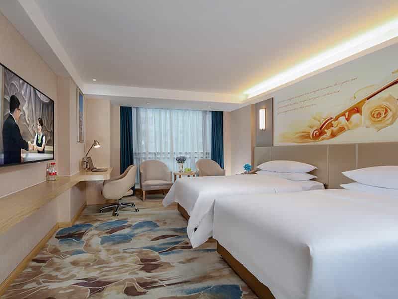 Vienna Hotel Chengdu Xinjin Old Pier Liujianian Metro Station