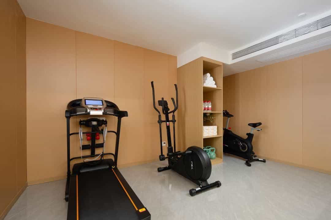 Heshuo Hotel (Chengdu Huayang Subway Station)