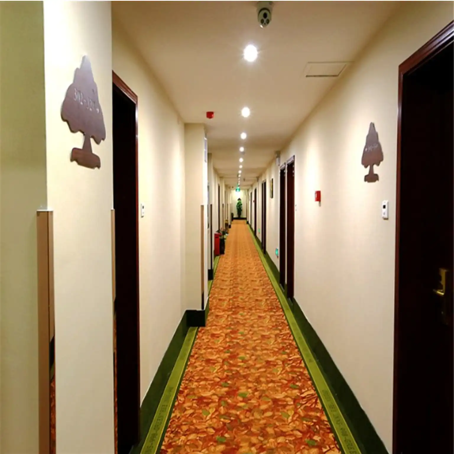 โรงแรมกรีนทรีอินน์ เอ็กซ์เพรส ถ.หลานเป่า สถานีขนส่งตะวันออก ไป๋อิ๋น