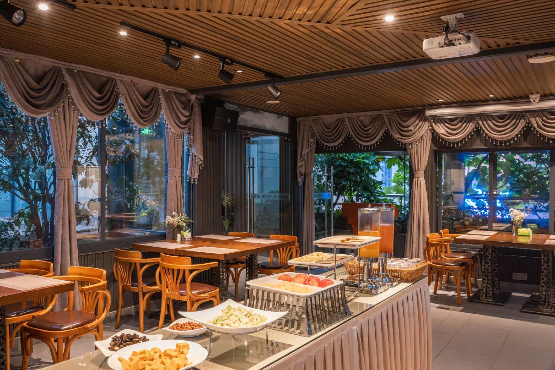 โรงแรมเหมยรุ่ย (สาขาฉงชิ่ง เจียฟางเป่ย หงหยาตง)