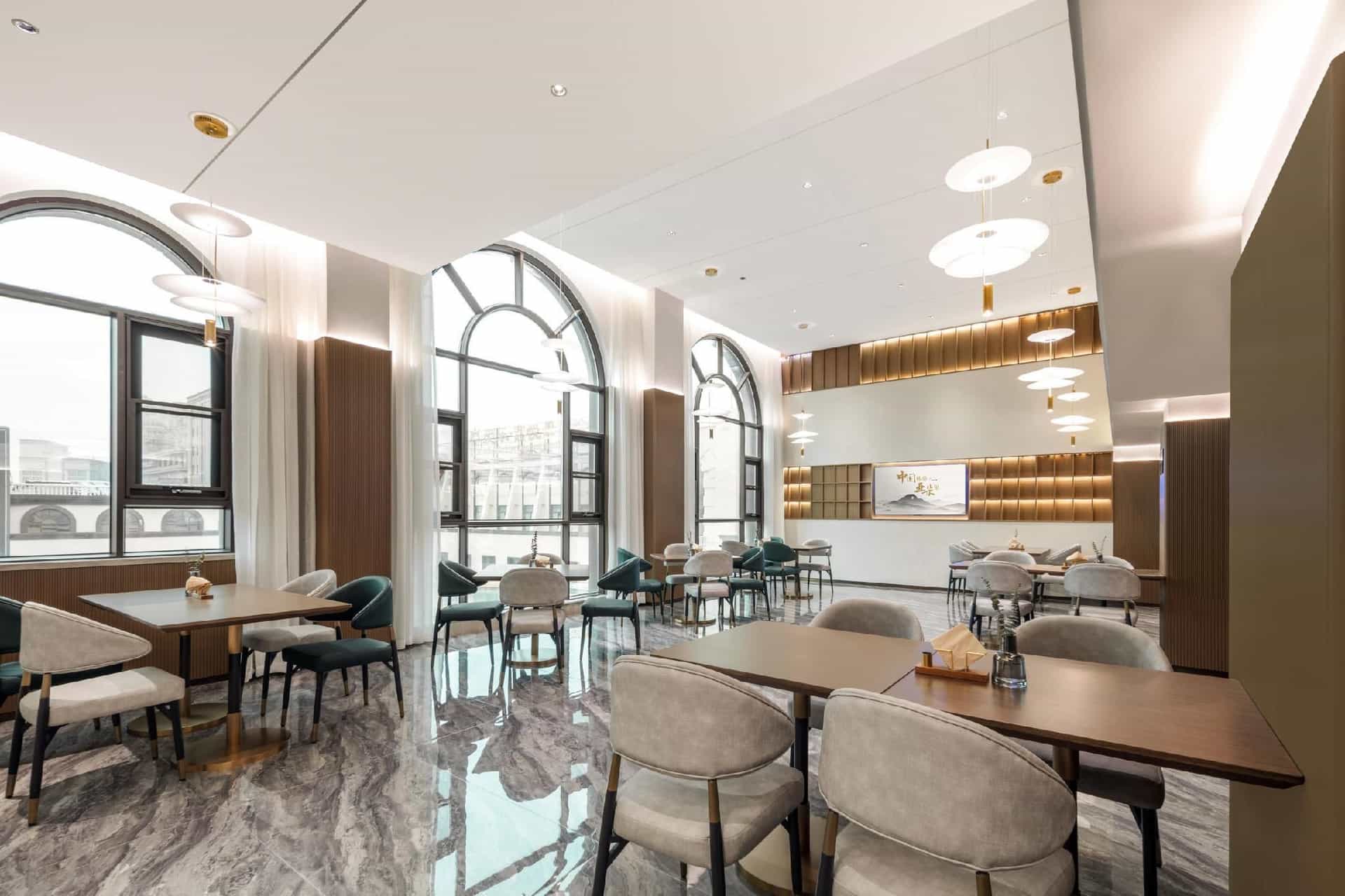 Atour Hotel Quanzhou Jinjiang Sunshine Plaza