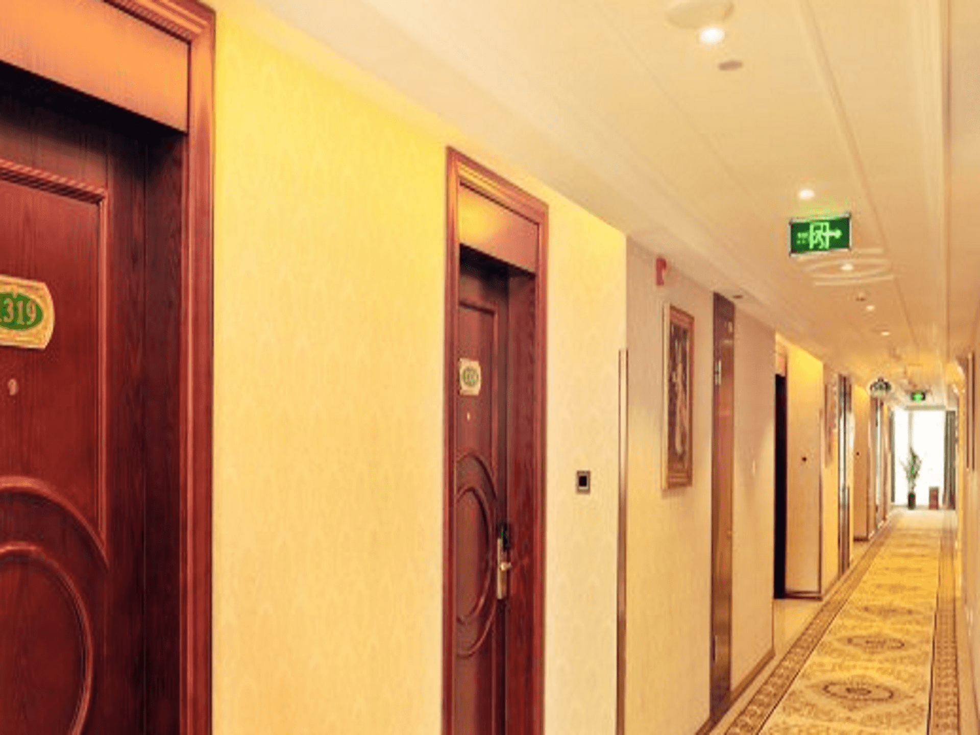 Vienna International Hotel Bazhong East Gate