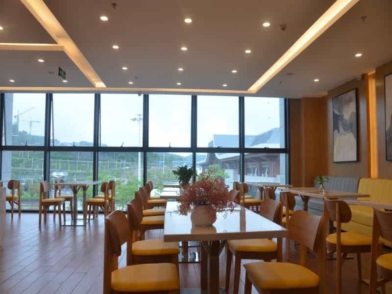 กรีนทรี อินน์ กุ้ยหยาง อู๋ตังดิสตริก ไฮ-สปีด เรลเวย์ อีสต์ สเตชั่น
