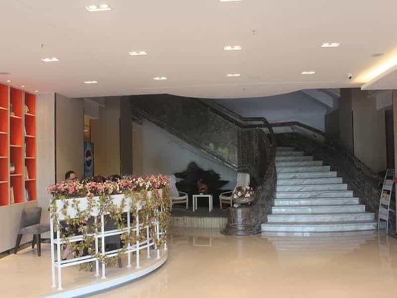 7 Days Premium Panjin Pedestrian Street Passenger Station