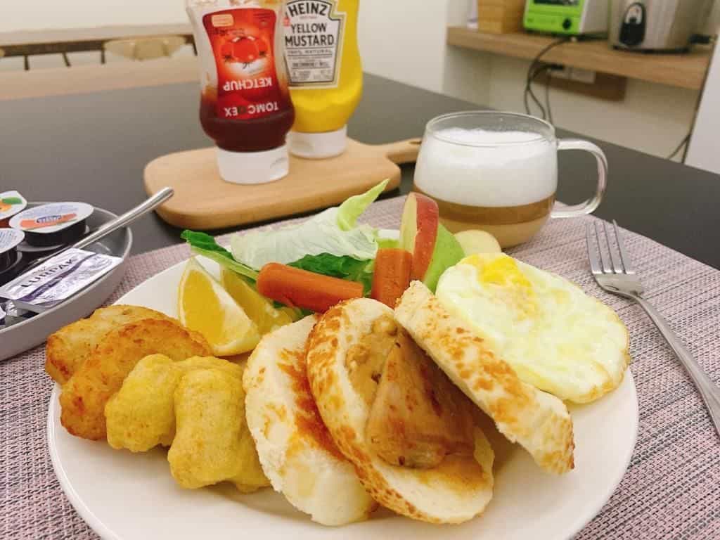 เลค บีแอนด์บี เลค บีแอนด์บี