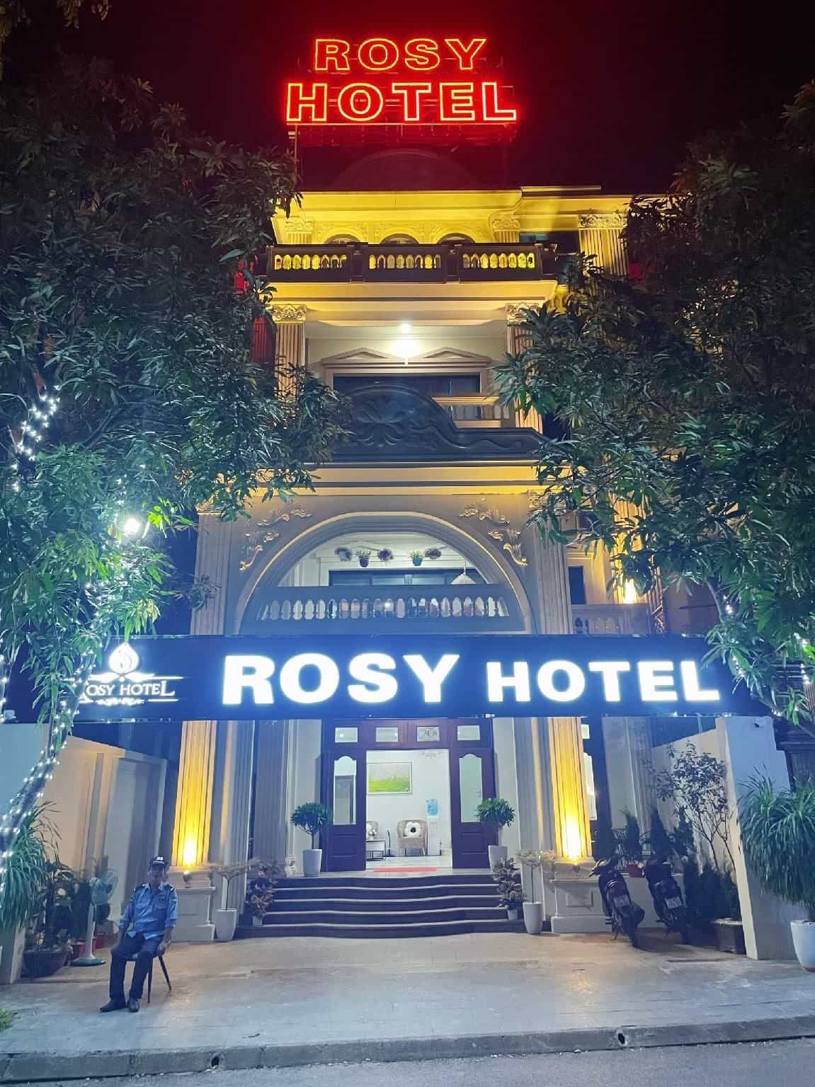 โรงแรมโรซี่ ฮวง มาย
