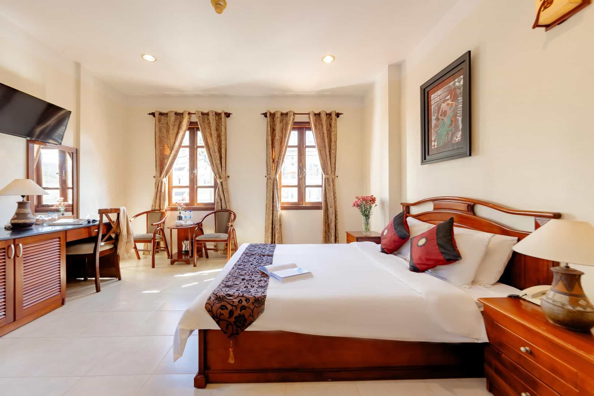 Hung Phong Hotel - Near Dalat Night Market